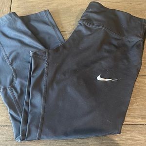 Black Nike stretch workout pants